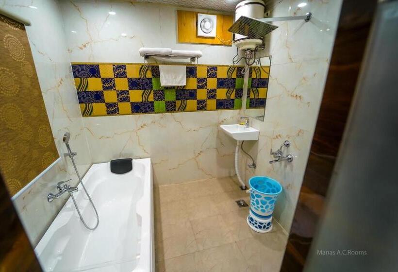 Hotel Manas Ac Rooms