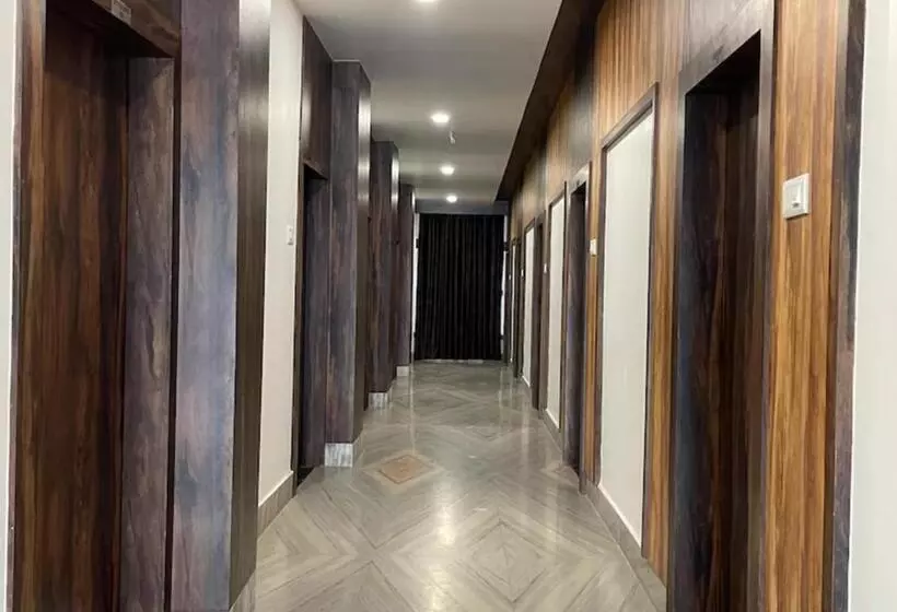 Hotelli Royal Embassy