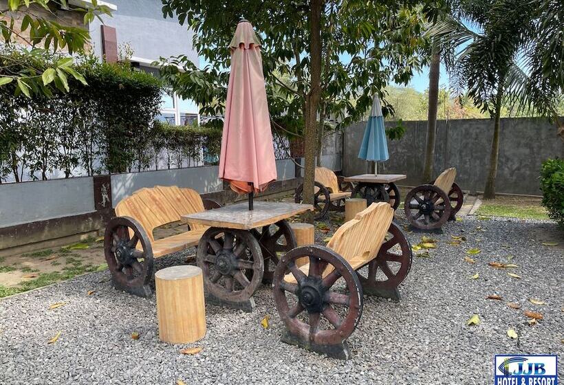 Jjb Aquafarm Resort By Cocotel