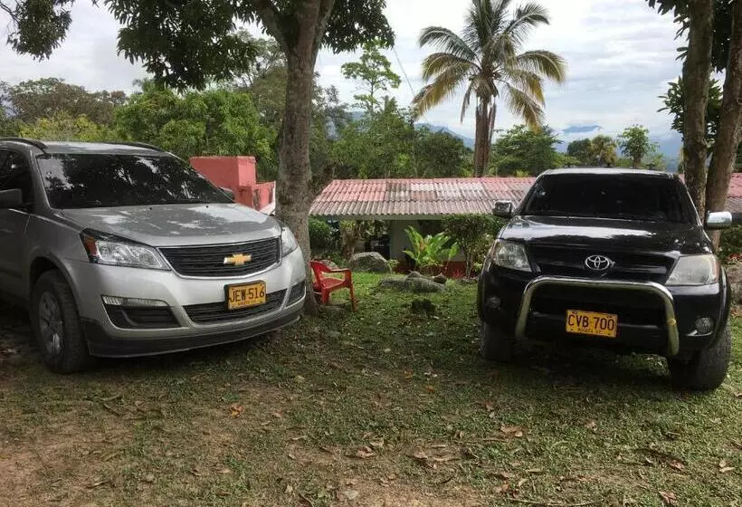 ペンション Finca La Belleza Villeta