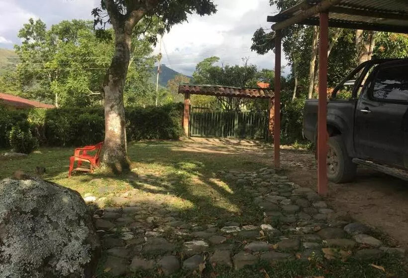 ペンション Finca La Belleza Villeta