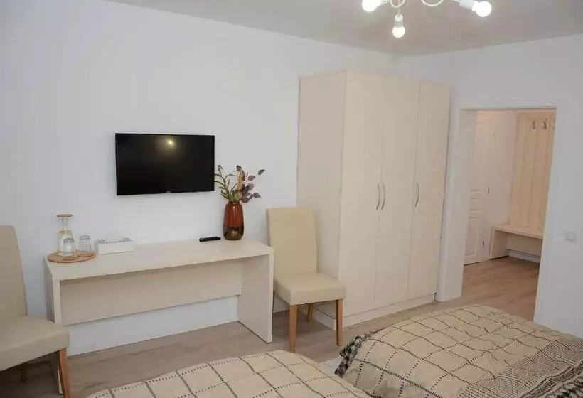 ペンション Vila Aras