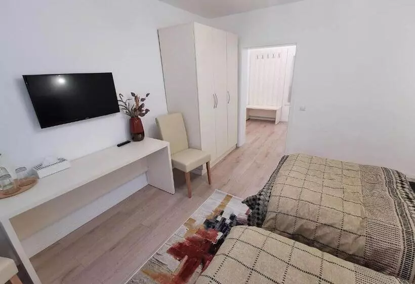 ペンション Vila Aras