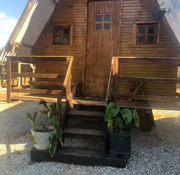 Retkeilymaja Colinas Do Braga Chalés