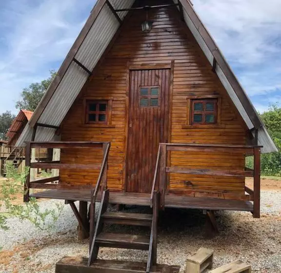 Retkeilymaja Colinas Do Braga Chalés