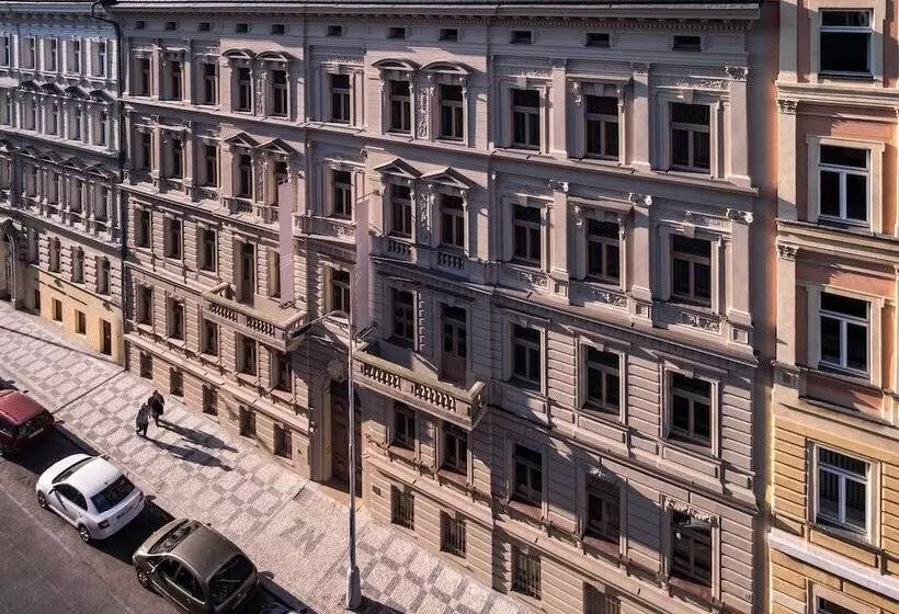 Aparthotel Rimska 14