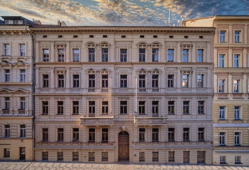 Aparthotel Rimska 14