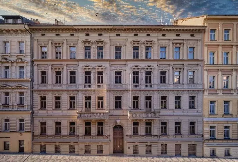 Aparthotel Rimska 14