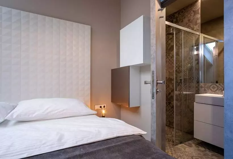 Aparthotel Rimska 14