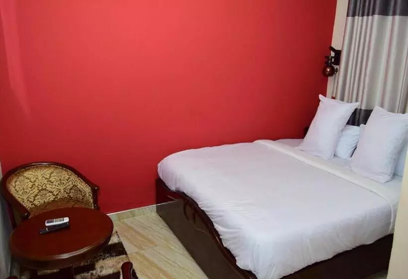 ホテル Absor Royal