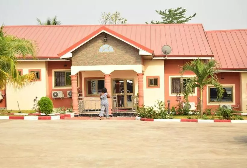 ホテル Absor Royal