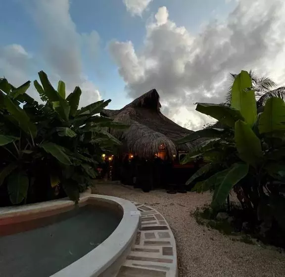 هتل Luhme Tulum Hostel