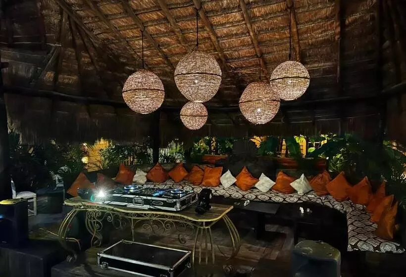 هتل Luhme Tulum Hostel
