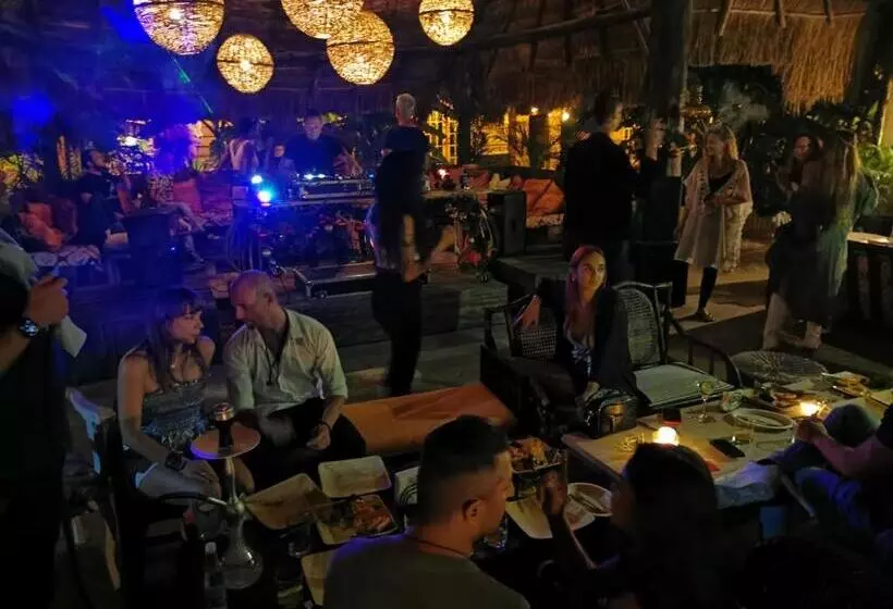 هتل Luhme Tulum Hostel