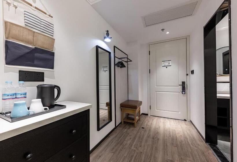 银座精宿酒店   济南泺源大街泉城广场宽厚里店