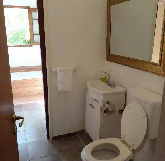 Bed & Breakfast Delta Inn   Río Tigre