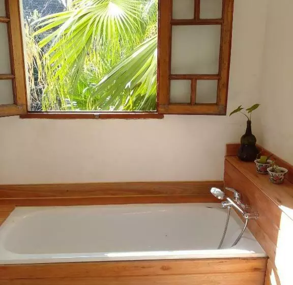 Bed & Breakfast Delta Inn   Río Tigre