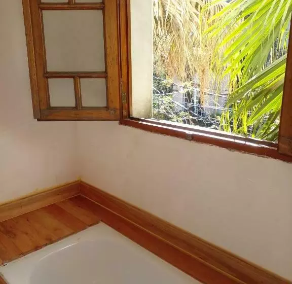 Bed & Breakfast Delta Inn   Río Tigre