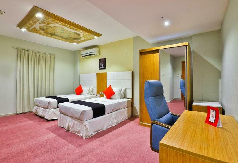 酒店 Capital O 338 Asian