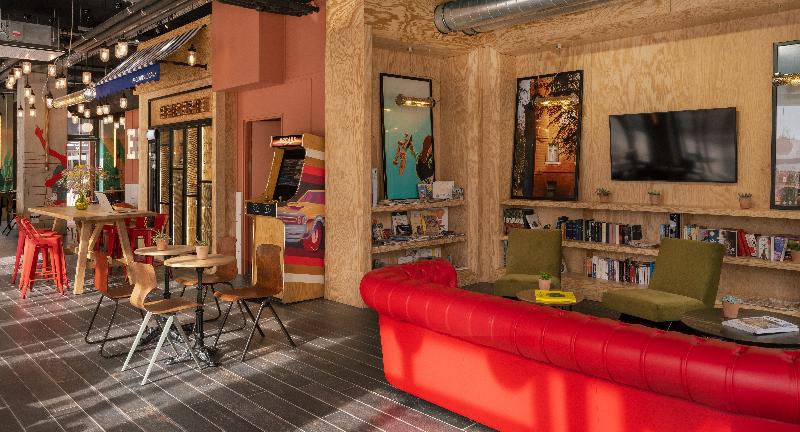 Отель Eklo Toulouse