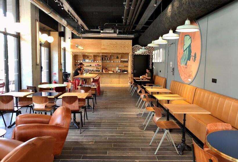 Отель Eklo Toulouse