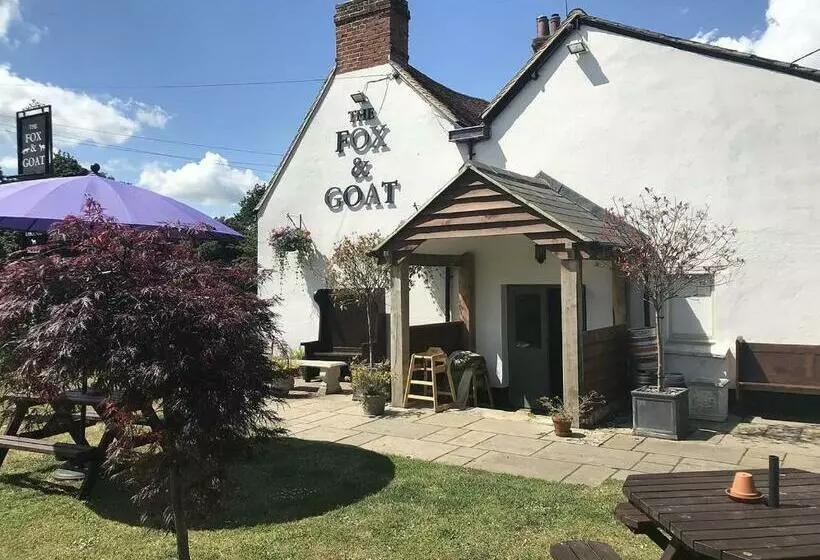 Hotelli Fox And Goat