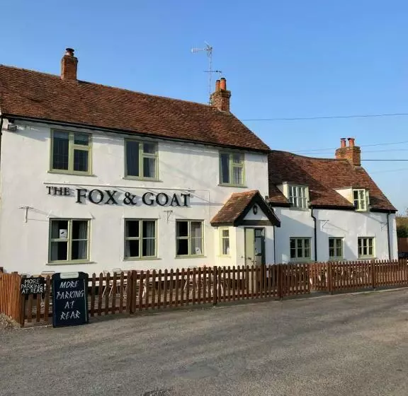 Hotelli Fox And Goat