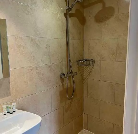 Hotelli Fox And Goat