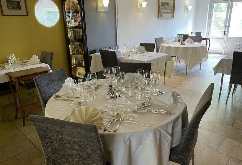 호텔 Hôtel Du Vieux Moulin