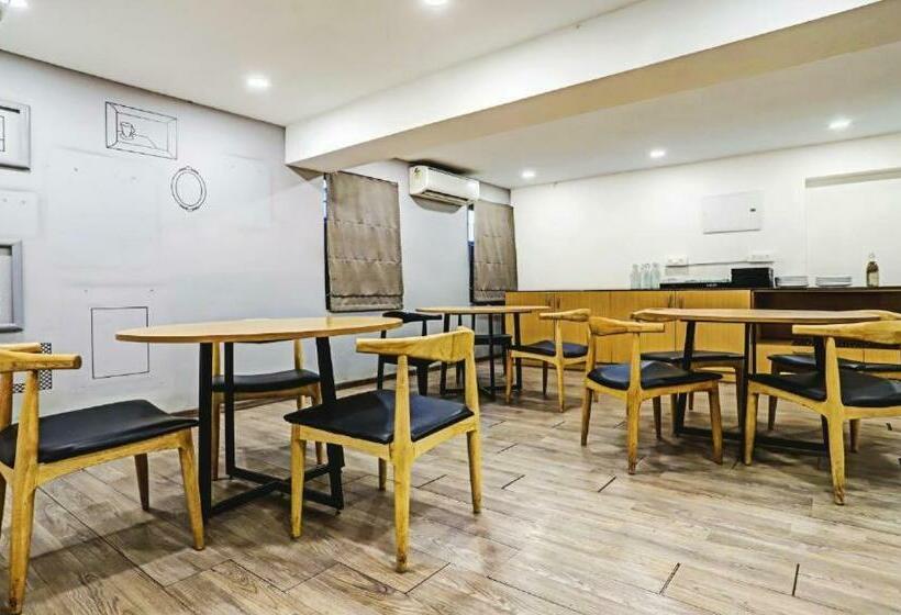 בית מלון כפרי Orient Avenue