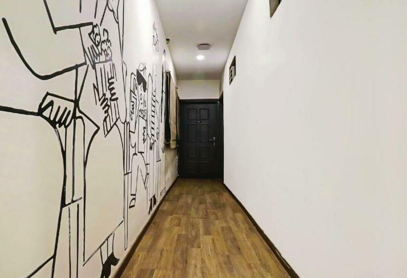 בית מלון כפרי Orient Avenue