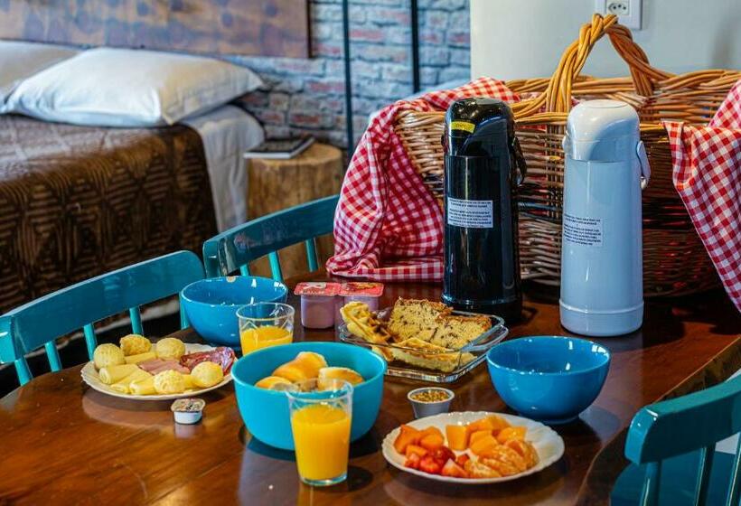 Pensão Cambará Container