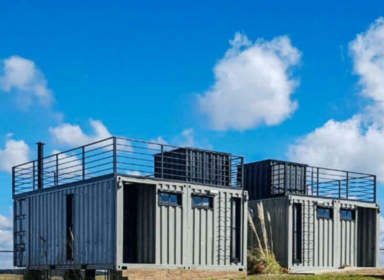 Pensão Cambará Container