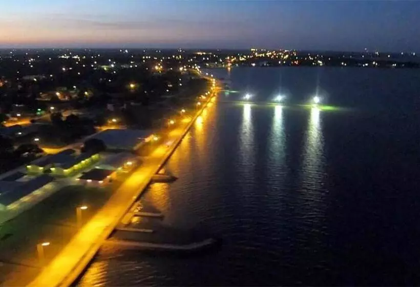 Majatalo Coastal Cottage Bay House