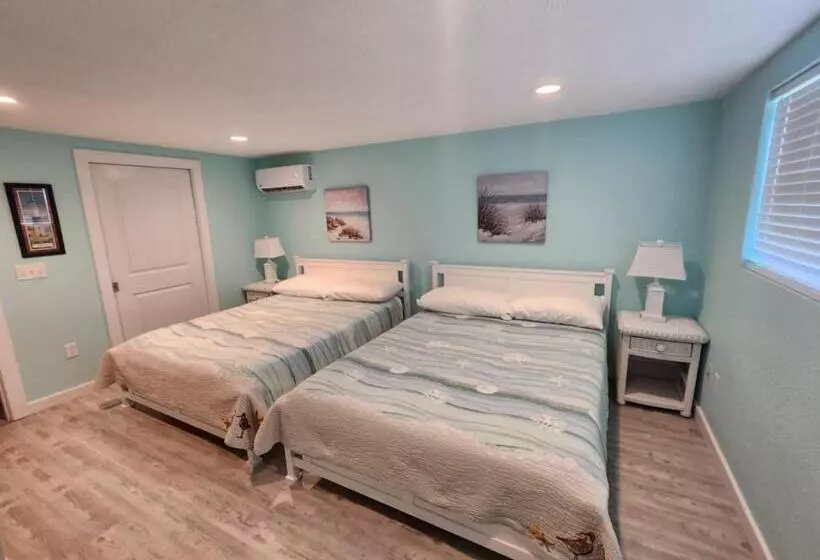 Majatalo Coastal Cottage Bay House