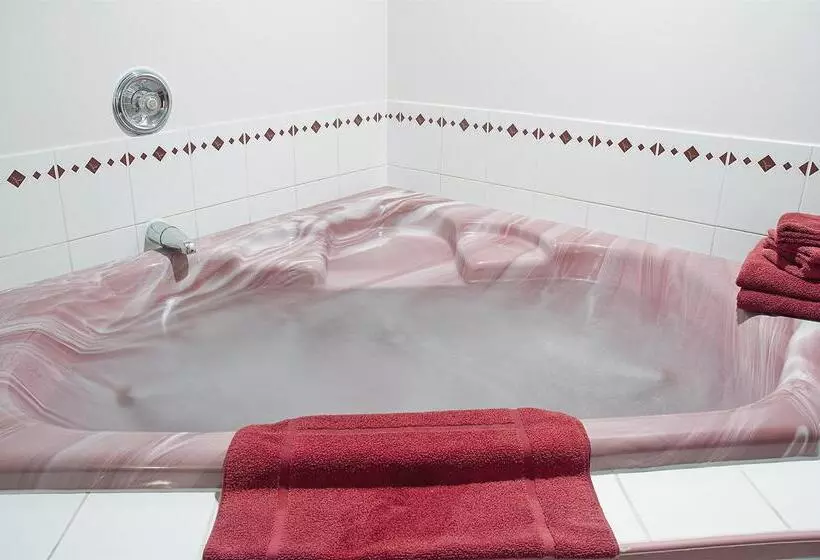 Canadas Best Value Inn Mile 0 Motel Lillooet