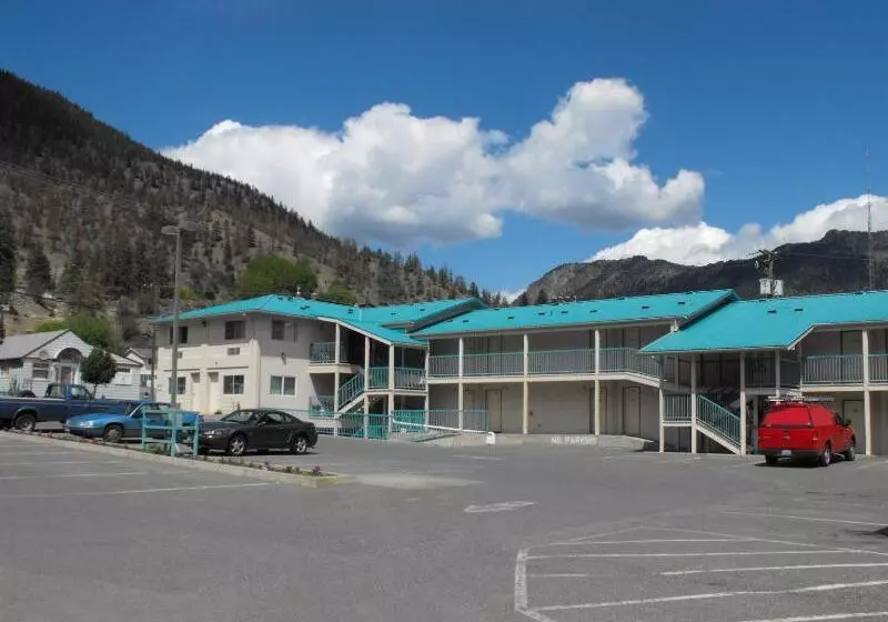 Canadas Best Value Inn Mile 0 Motel Lillooet