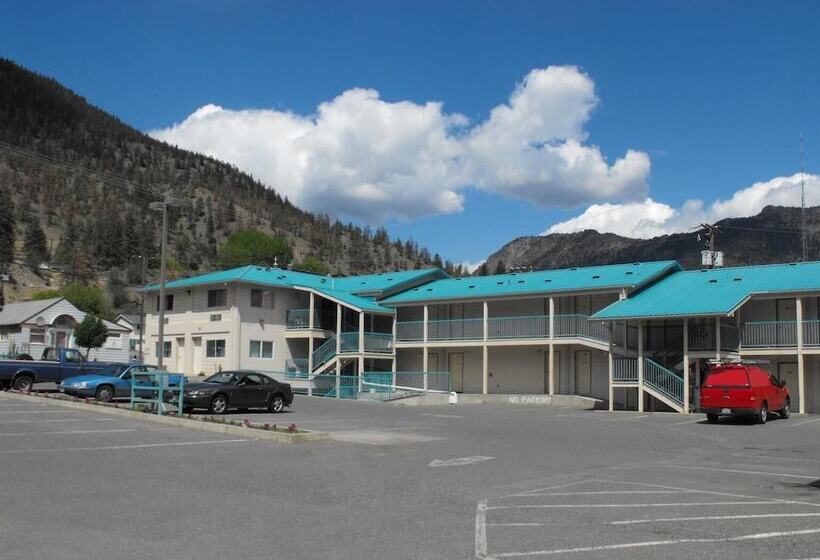 Canadas Best Value Inn Mile 0 Motel Lillooet