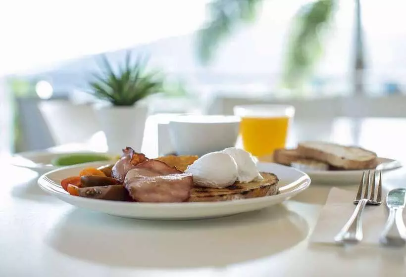 ホテル Club Wyndham Airlie Beach