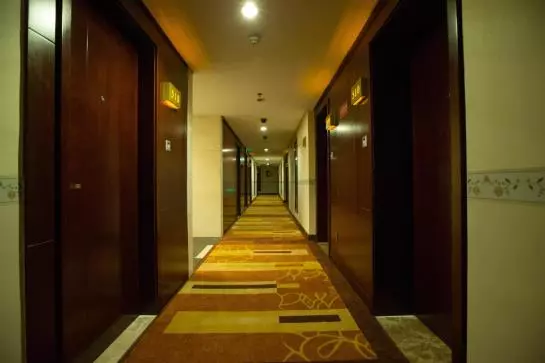 Отель Fortune International Holiday