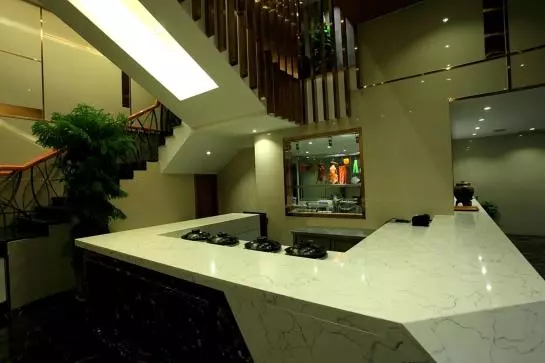 Отель Fortune International Holiday