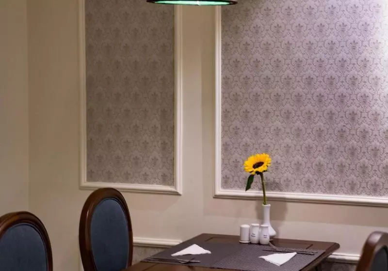 ホテル Holiday Emerald