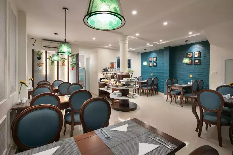 ホテル Holiday Emerald