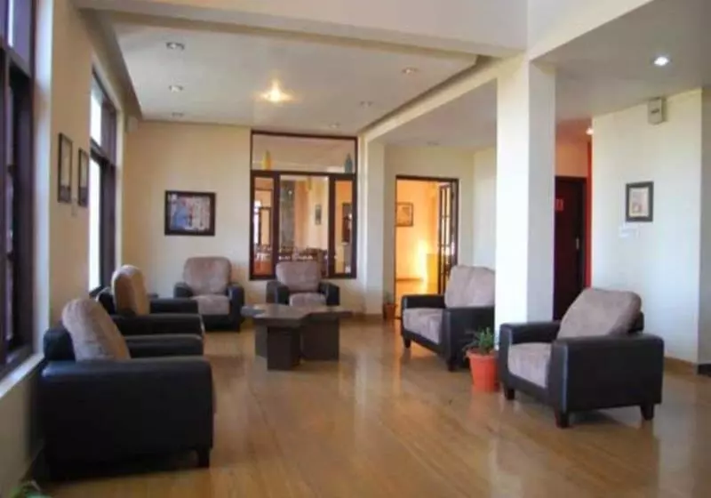 Hotelli Kasaar Jungle Resort