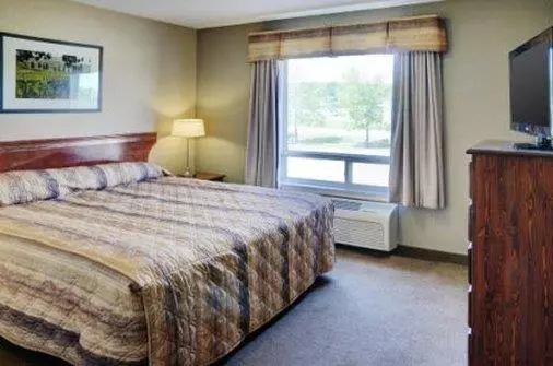 Hotel Lakeview Inns & Suites Fort Nelson