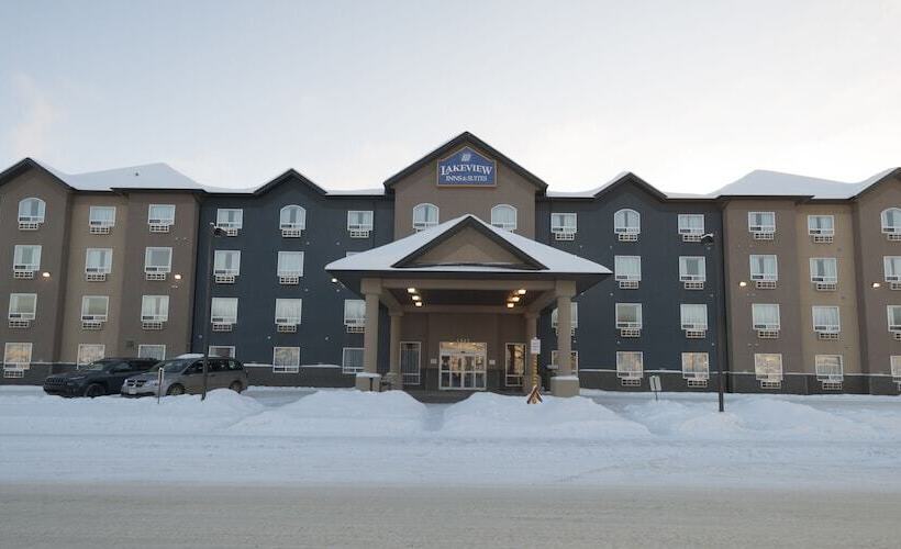 فندق Lakeview Inns & Suites Fort Nelson