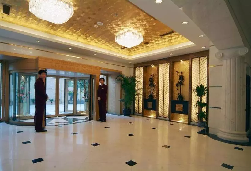 Hotelli Leading Noble Business