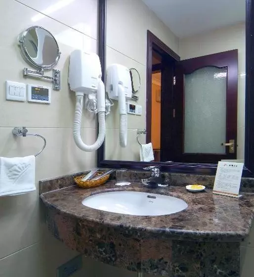 Hotelli Leading Noble Business