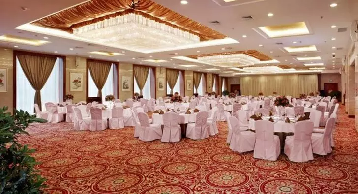 Отель Petroleum Business