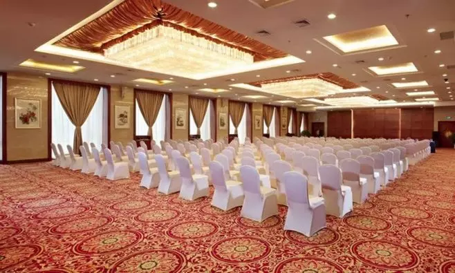 Отель Petroleum Business